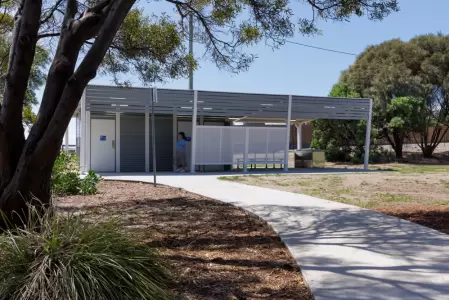 Opossum Bay, Hobart Public Restroom