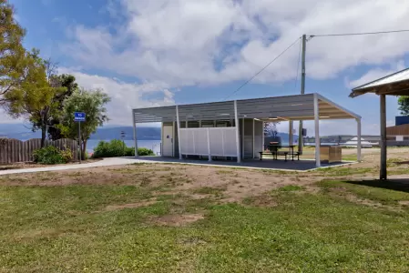 Opossum Bay, Hobart Public Restroom